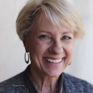 Meet your Posher, Nancy